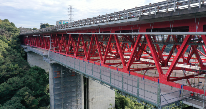 東名高速道路 向田川橋（静岡県）